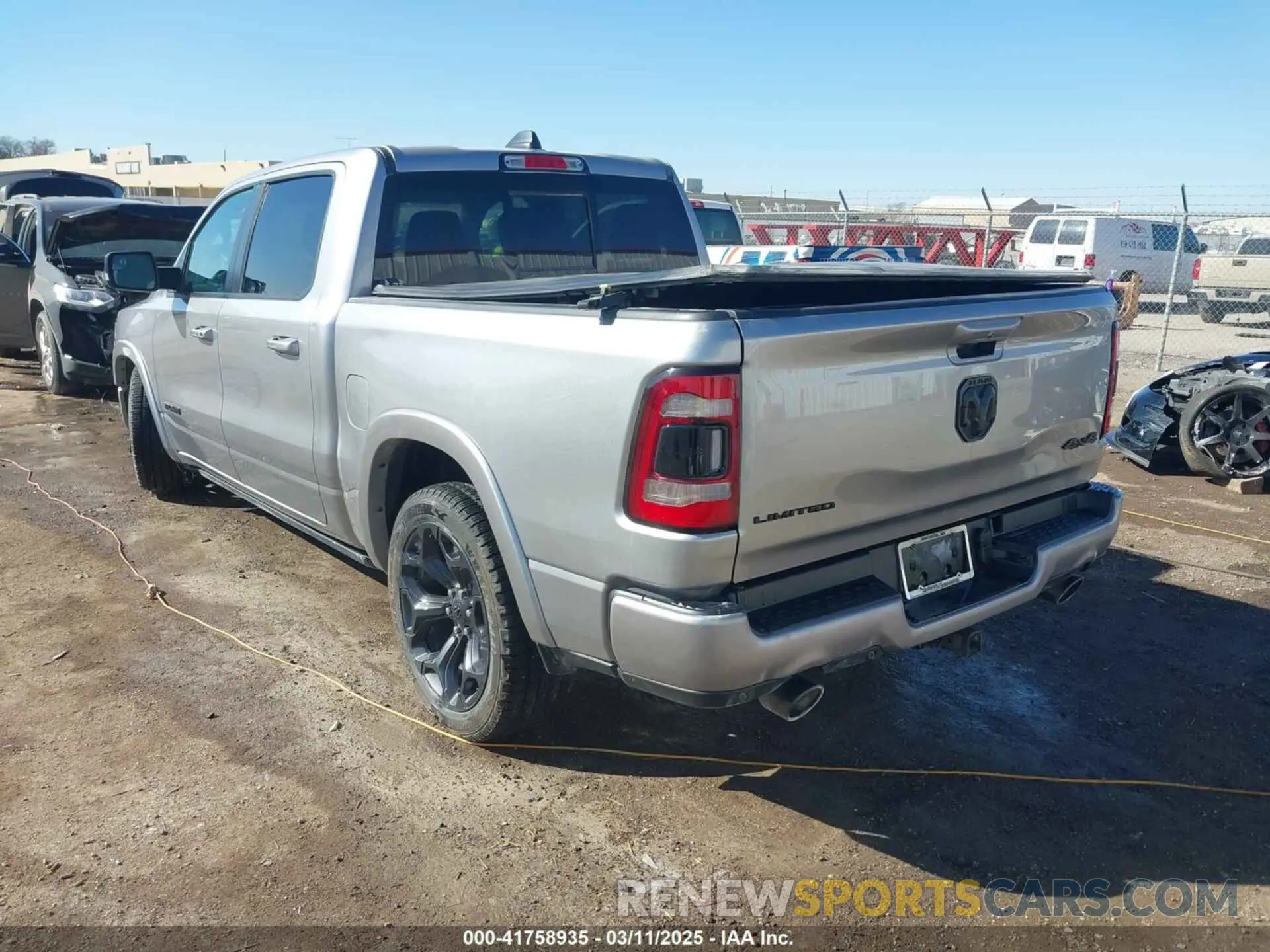 3 Photograph of a damaged car 1C6SRFHM9NN155057 RAM 1500 2022