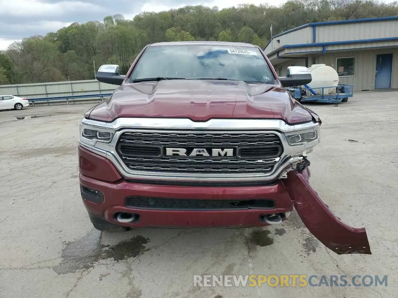 5 Photograph of a damaged car 1C6SRFHT0NN307945 RAM 1500 2022