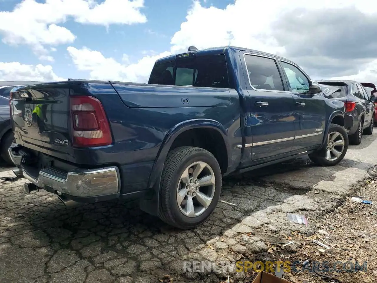 3 Photograph of a damaged car 1C6SRFHT4NN164627 RAM 1500 2022