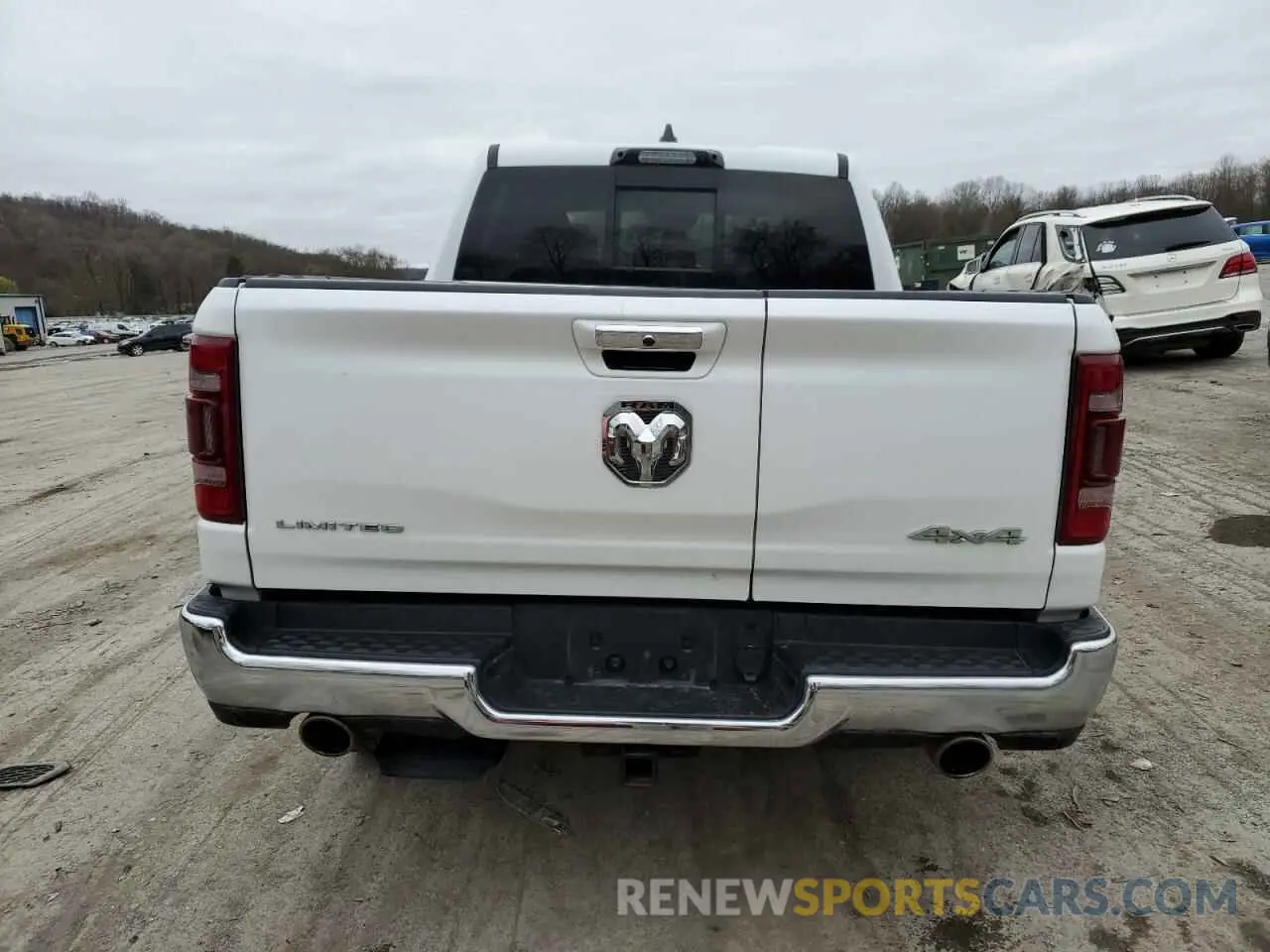 6 Photograph of a damaged car 1C6SRFHT4NN195229 RAM 1500 2022