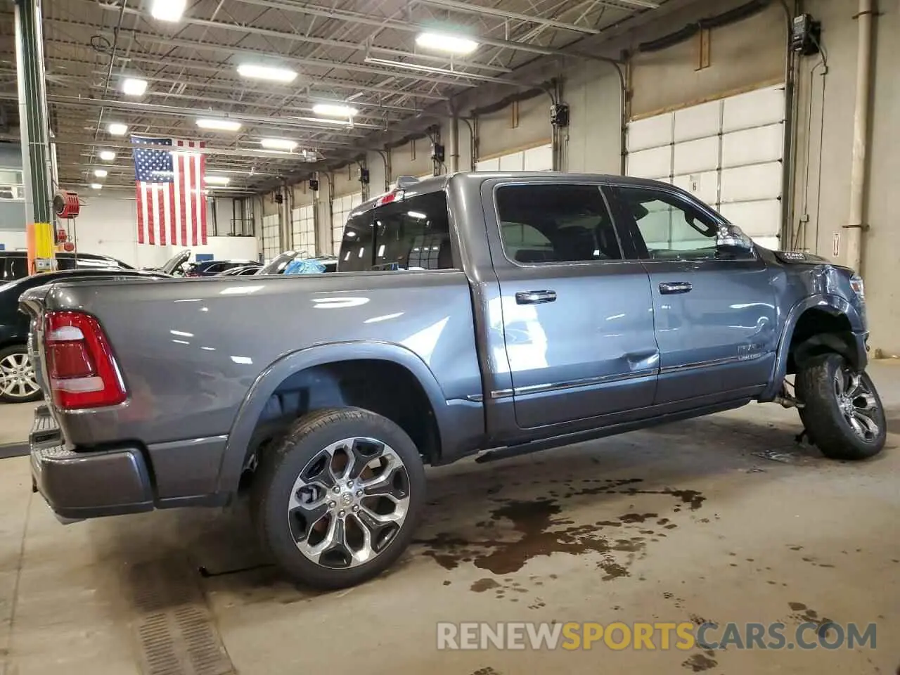 3 Photograph of a damaged car 1C6SRFHT5NN401321 RAM 1500 2022