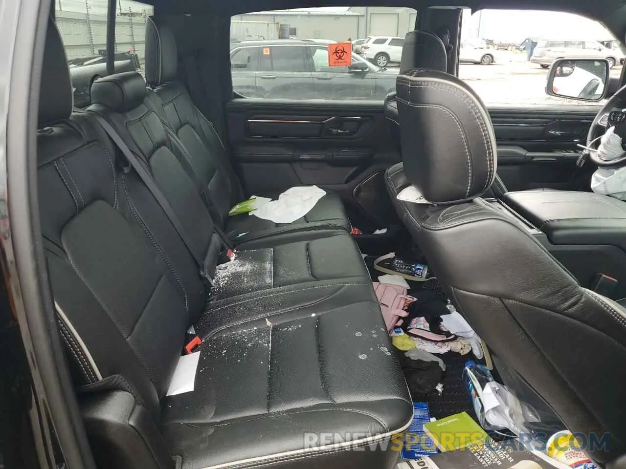 11 Photograph of a damaged car 1C6SRFHT8NN380674 RAM 1500 2022