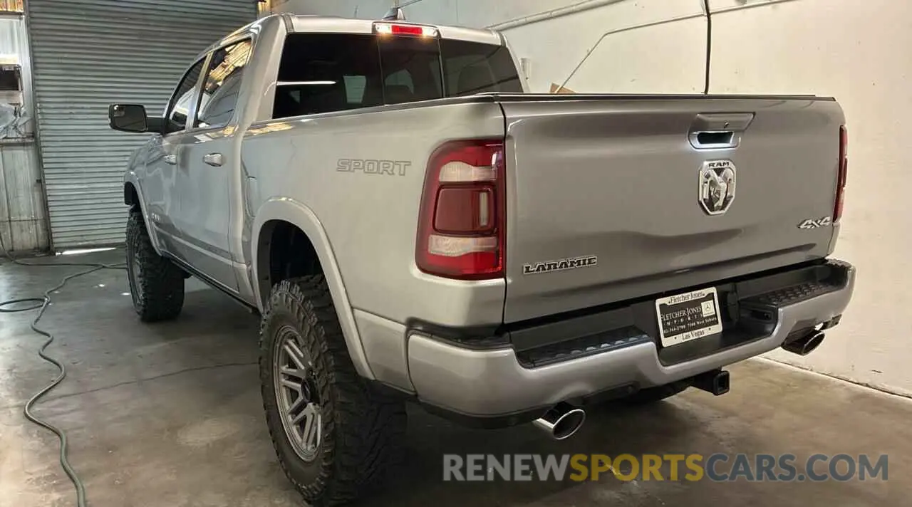 3 Photograph of a damaged car 1C6SRFJM7NN224144 RAM 1500 2022