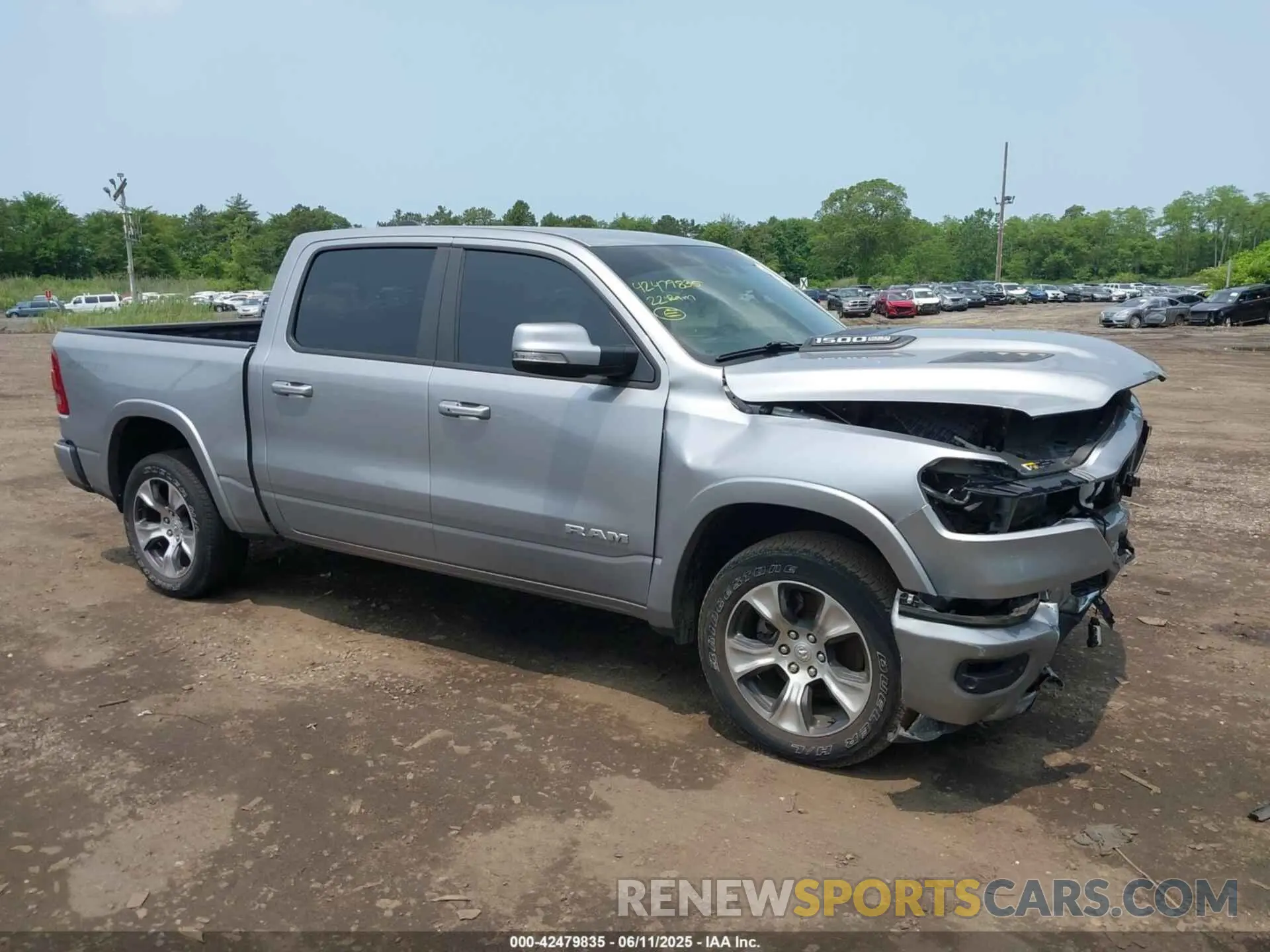 13 Photograph of a damaged car 1C6SRFJMXNN223943 RAM 1500 2022
