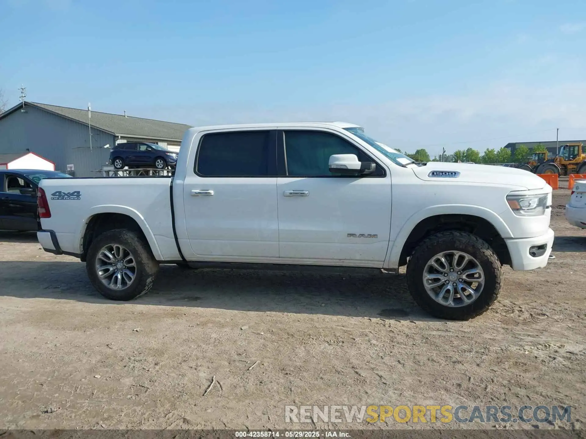 13 Photograph of a damaged car 1C6SRFJT1NN108929 RAM 1500 2022