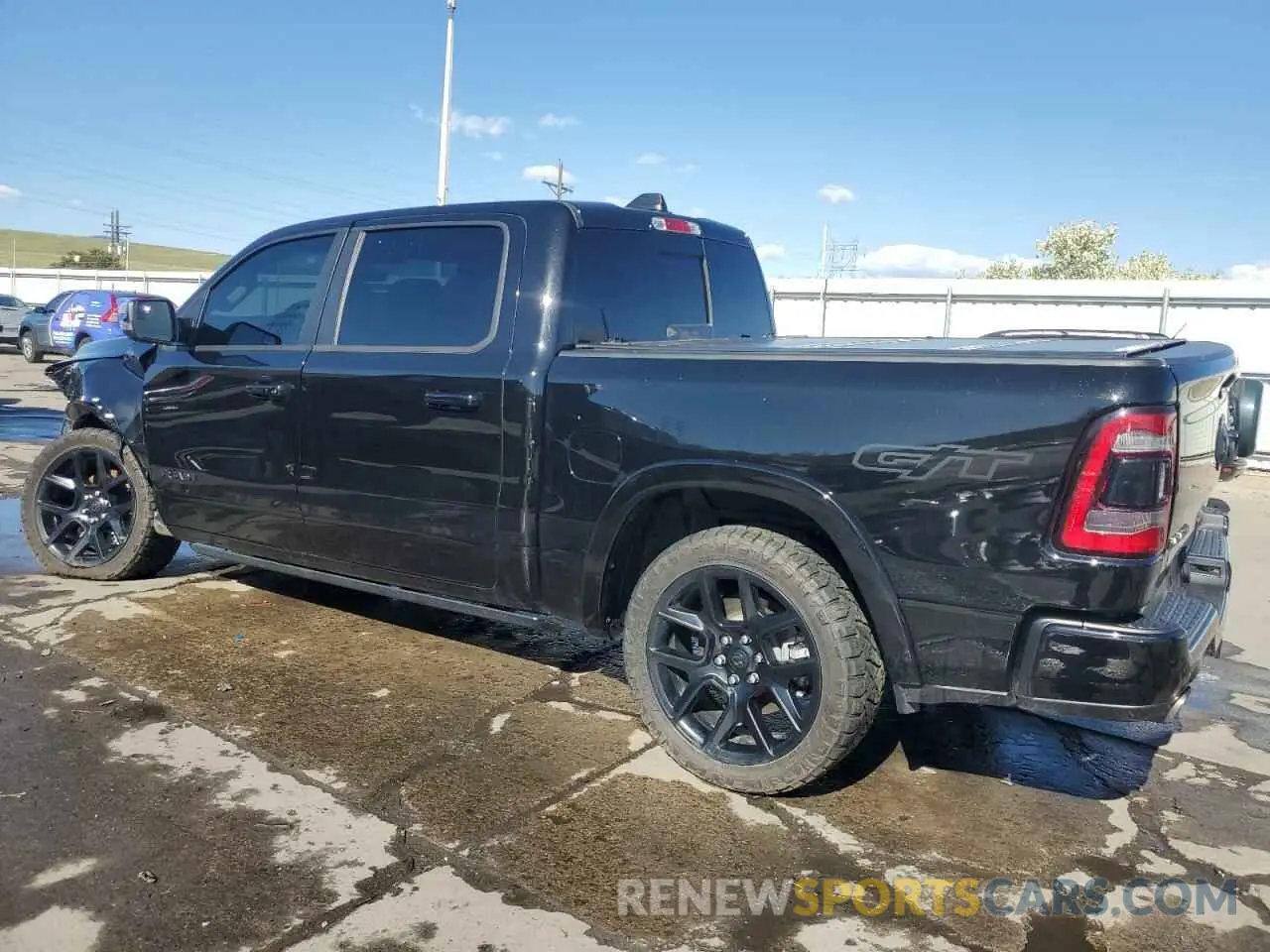 2 Photograph of a damaged car 1C6SRFJT1NN130851 RAM 1500 2022