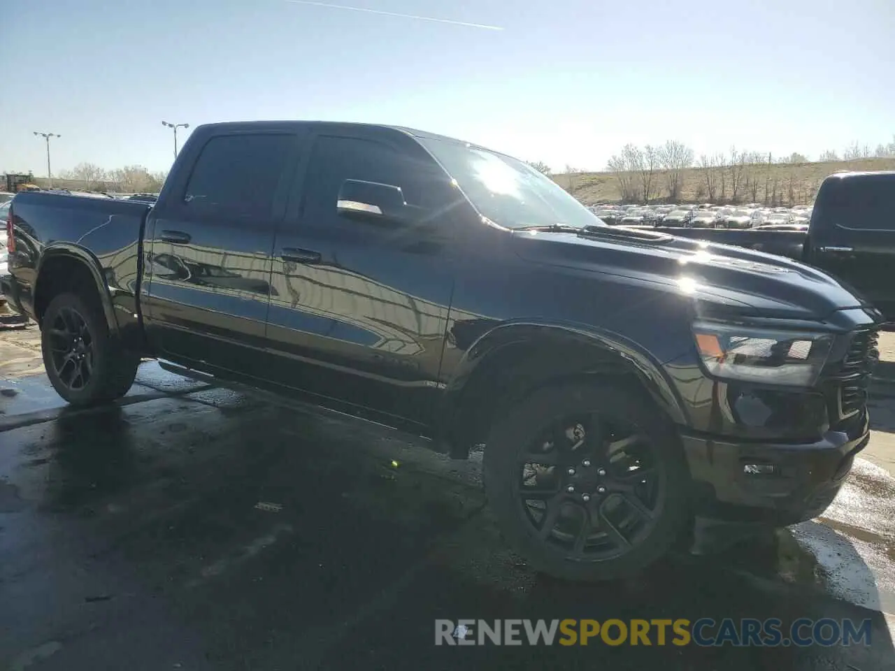 4 Photograph of a damaged car 1C6SRFJT1NN130851 RAM 1500 2022