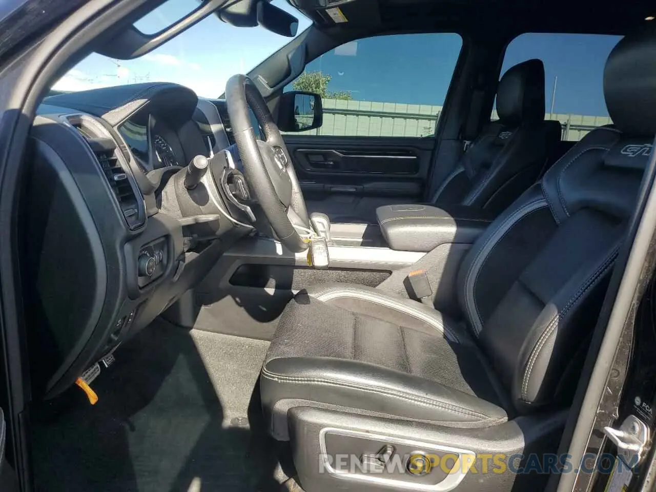 7 Photograph of a damaged car 1C6SRFJT1NN130851 RAM 1500 2022