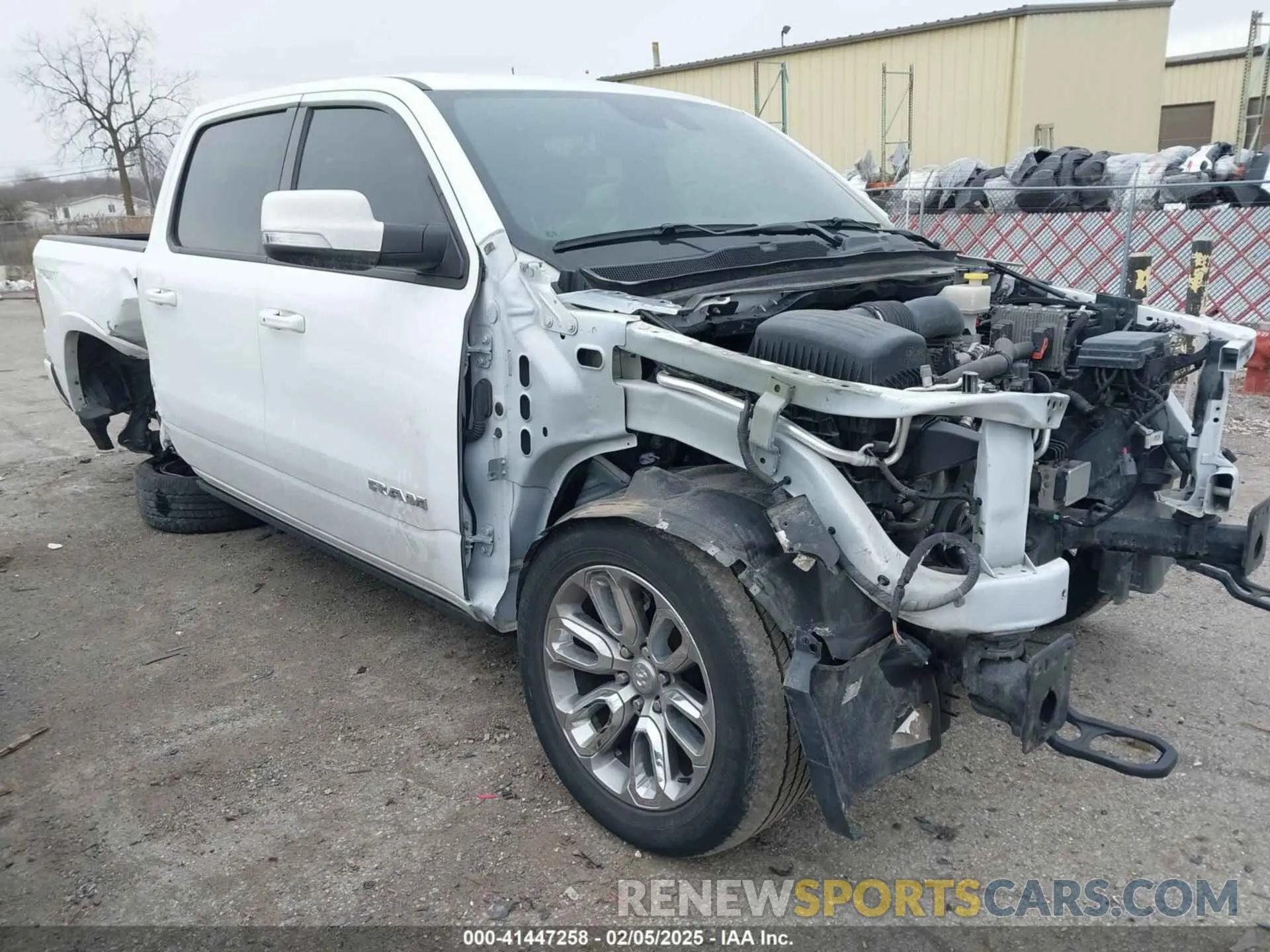 1 Photograph of a damaged car 1C6SRFJT2NN189939 RAM 1500 2022