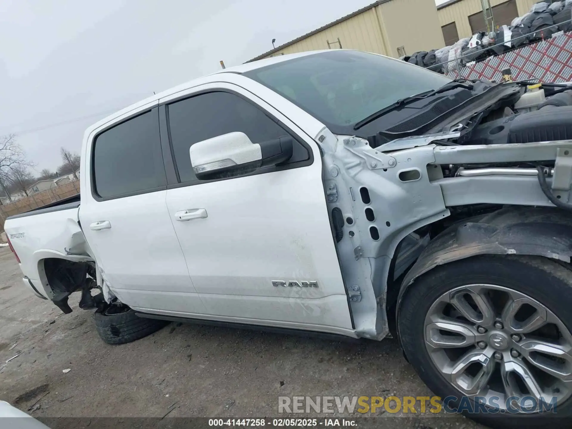 12 Photograph of a damaged car 1C6SRFJT2NN189939 RAM 1500 2022