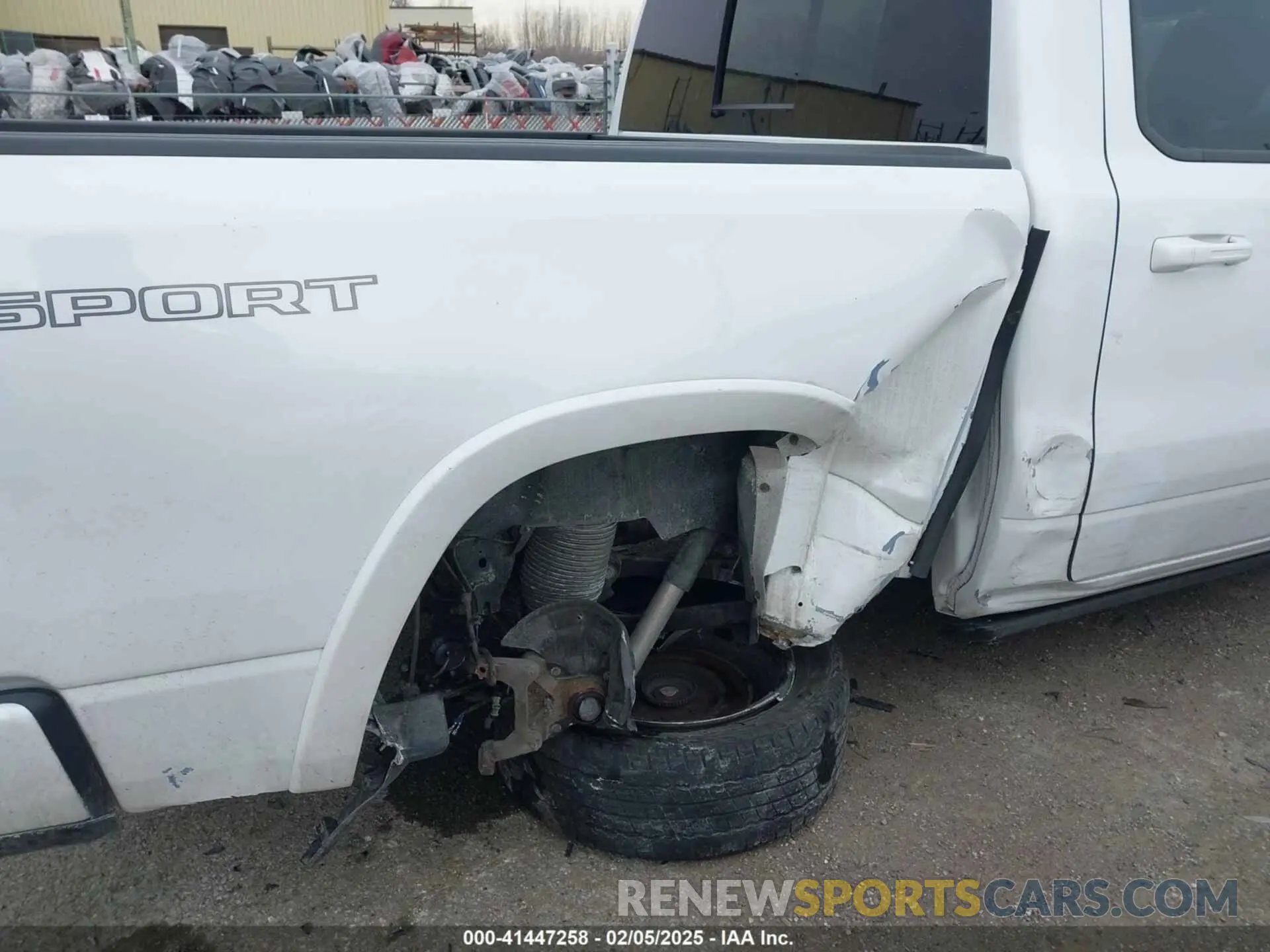 6 Photograph of a damaged car 1C6SRFJT2NN189939 RAM 1500 2022