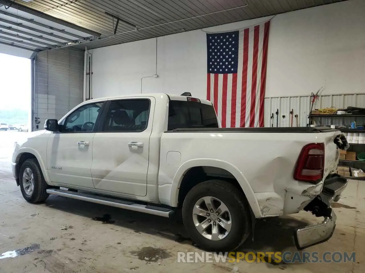2 Photograph of a damaged car 1C6SRFJT2NN394502 RAM 1500 2022