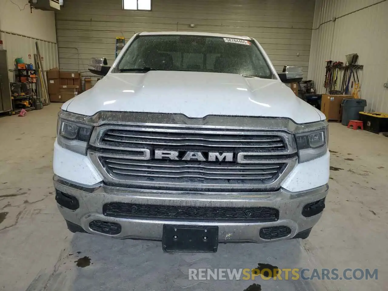 5 Photograph of a damaged car 1C6SRFJT2NN394502 RAM 1500 2022