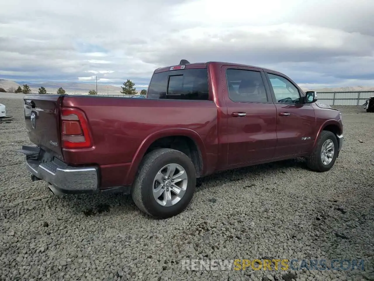 3 Photograph of a damaged car 1C6SRFJT3NN248495 RAM 1500 2022