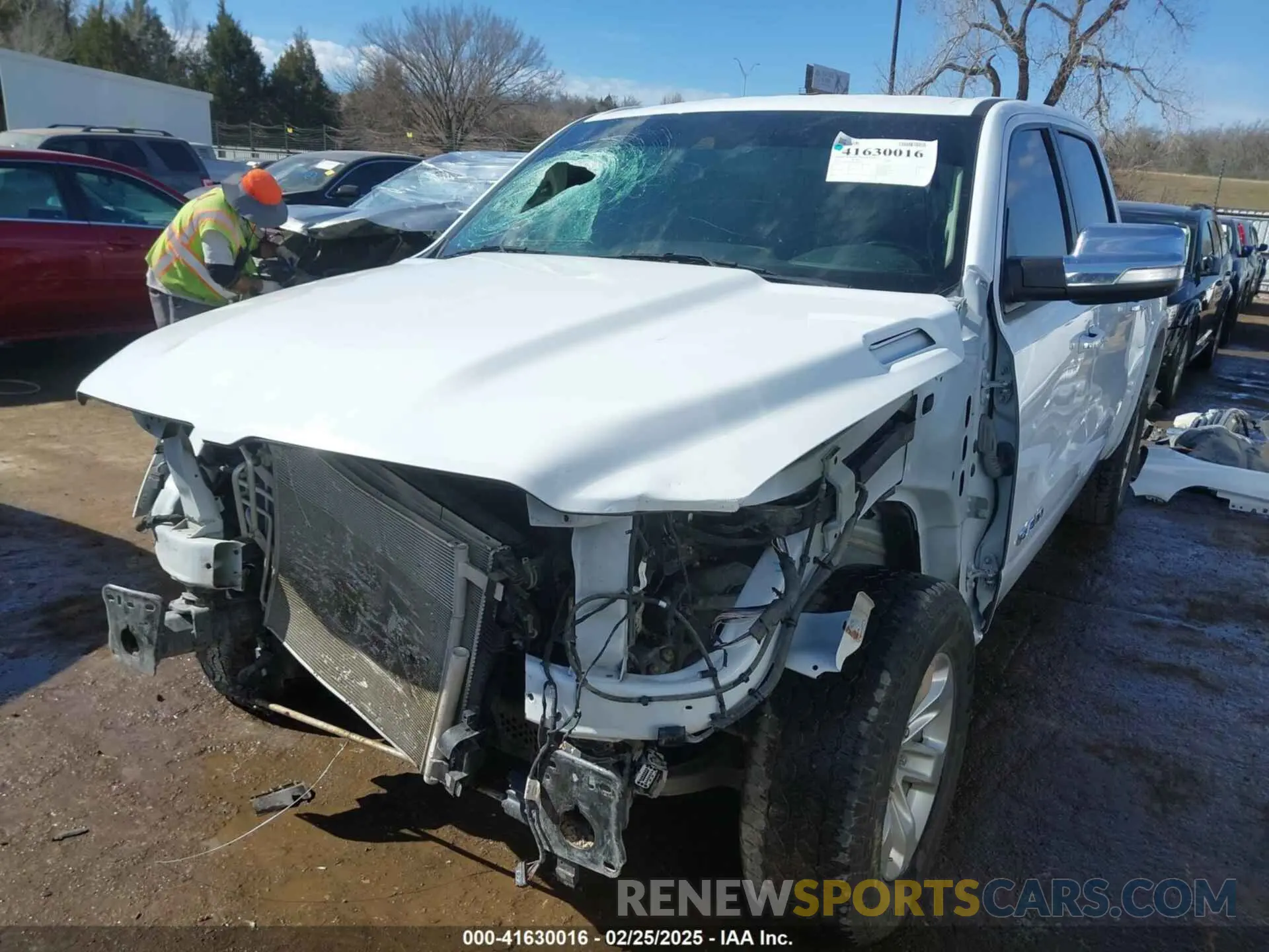 2 Photograph of a damaged car 1C6SRFJT4NN248408 RAM 1500 2022