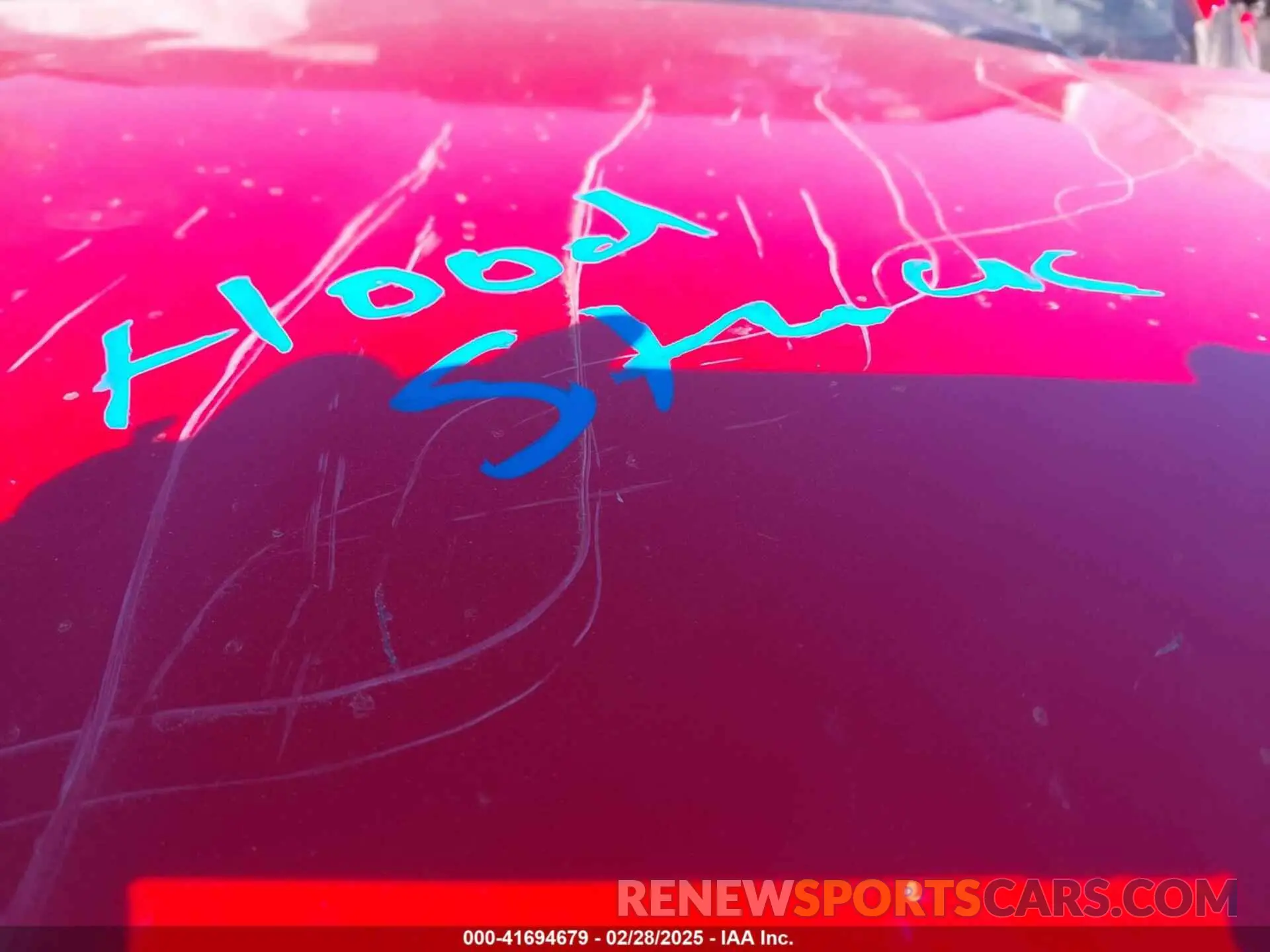 10 Photograph of a damaged car 1C6SRFJT4NN459902 RAM 1500 2022