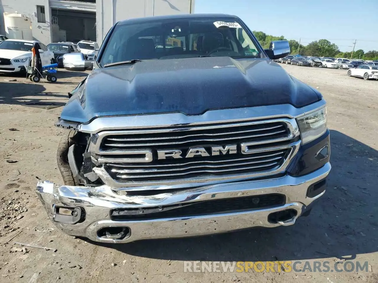 5 Photograph of a damaged car 1C6SRFJT5NN321186 RAM 1500 2022