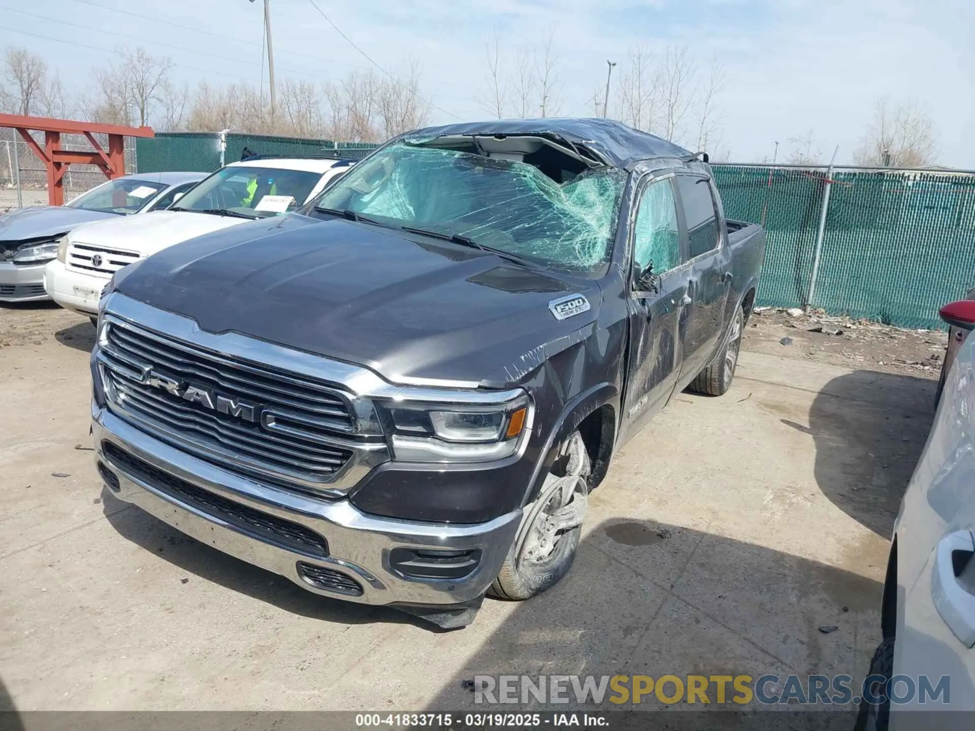 2 Photograph of a damaged car 1C6SRFJT5NN349389 RAM 1500 2022