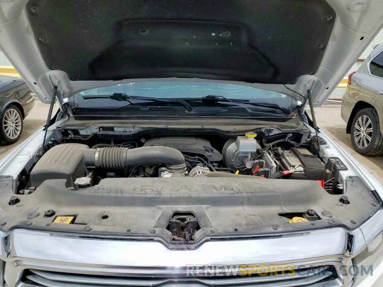 11 Photograph of a damaged car 1C6SRFJT6NN363706 RAM 1500 2022
