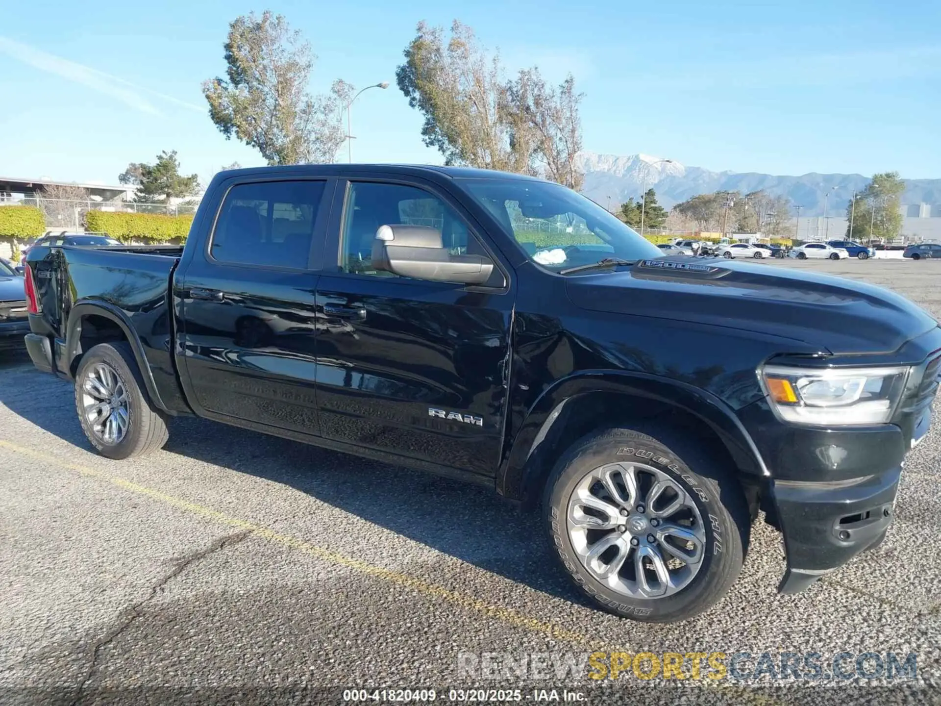 1 Photograph of a damaged car 1C6SRFJT6NN392154 RAM 1500 2022