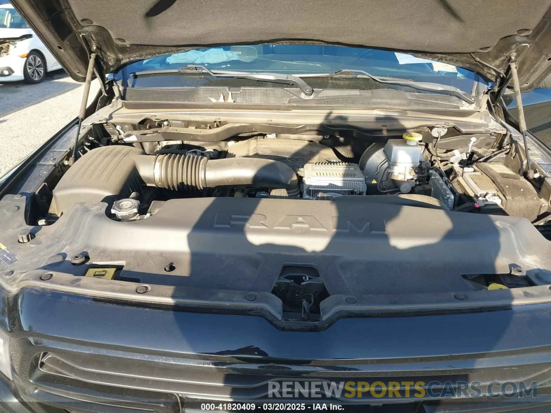 10 Photograph of a damaged car 1C6SRFJT6NN392154 RAM 1500 2022