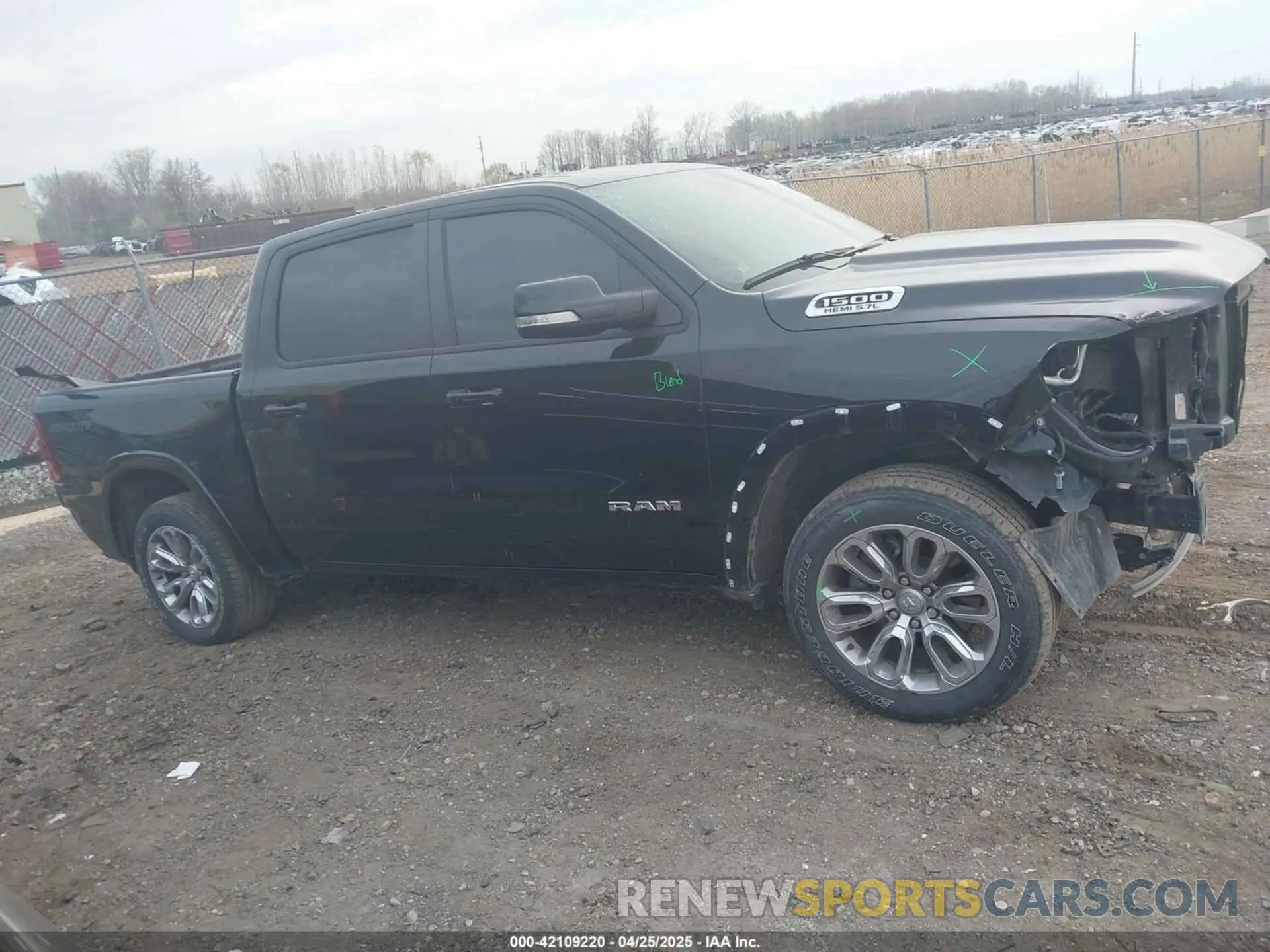 13 Photograph of a damaged car 1C6SRFJT6NN402536 RAM 1500 2022
