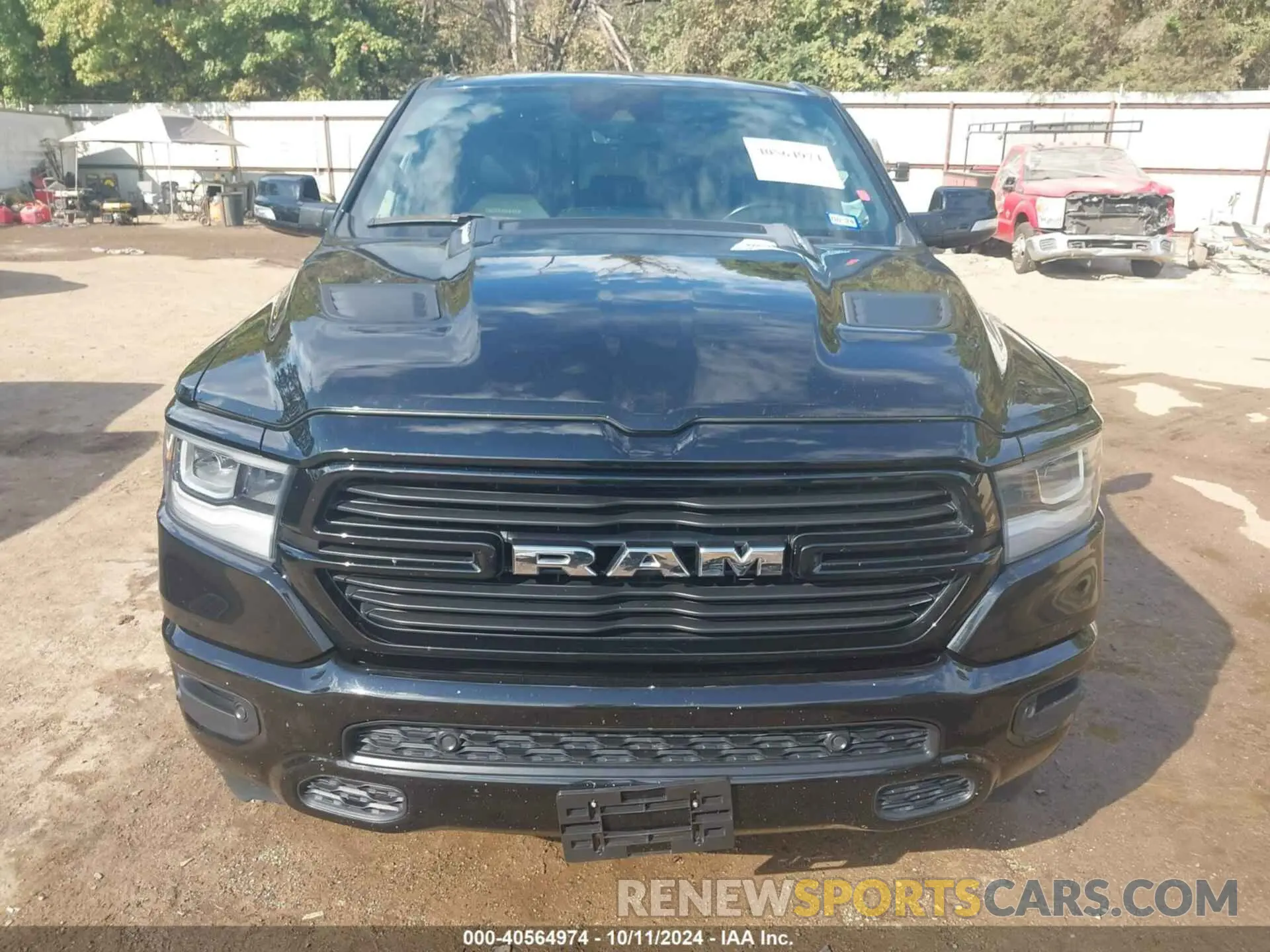 12 Photograph of a damaged car 1C6SRFJT8NN366655 RAM 1500 2022