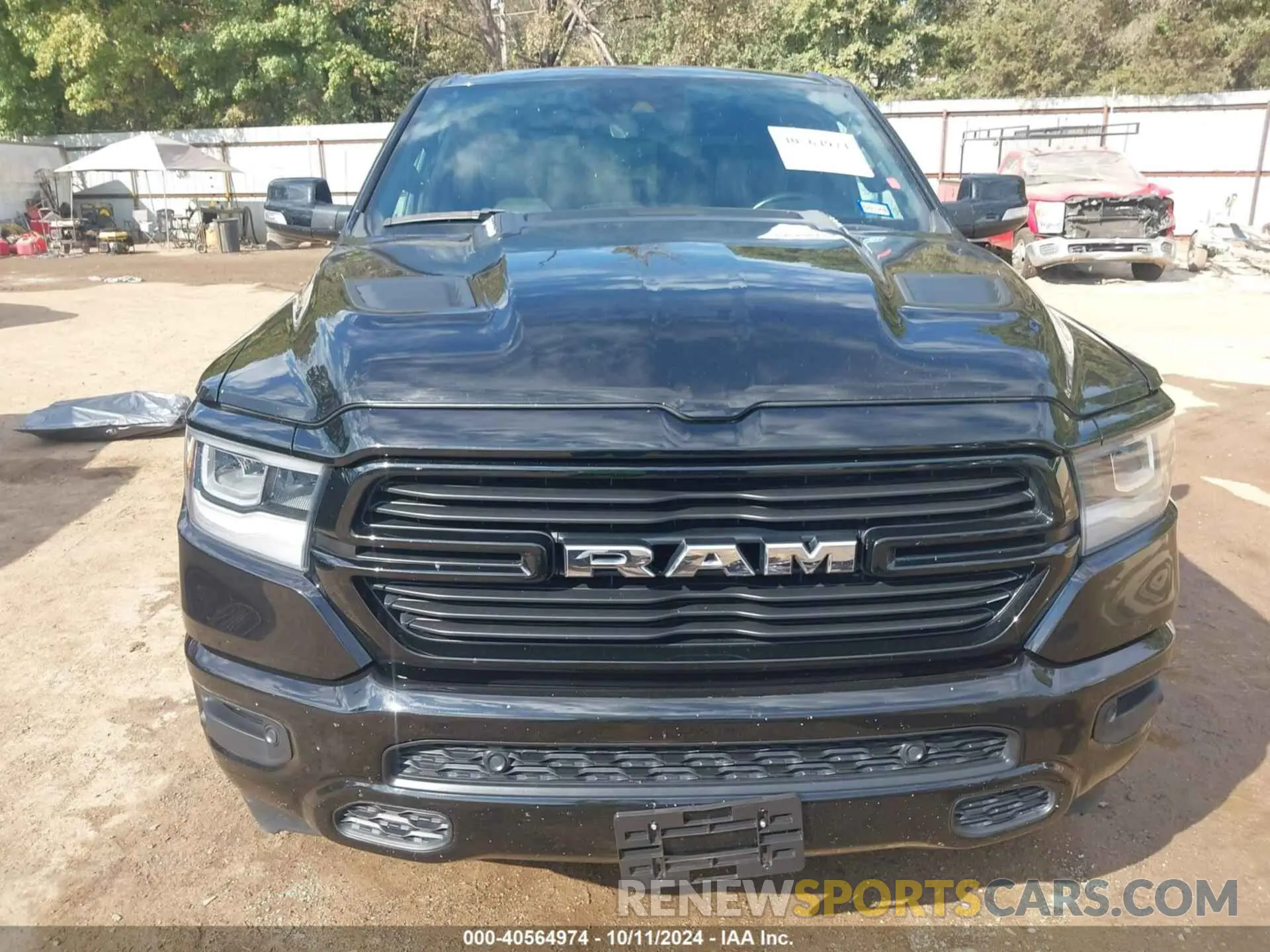 6 Photograph of a damaged car 1C6SRFJT8NN366655 RAM 1500 2022