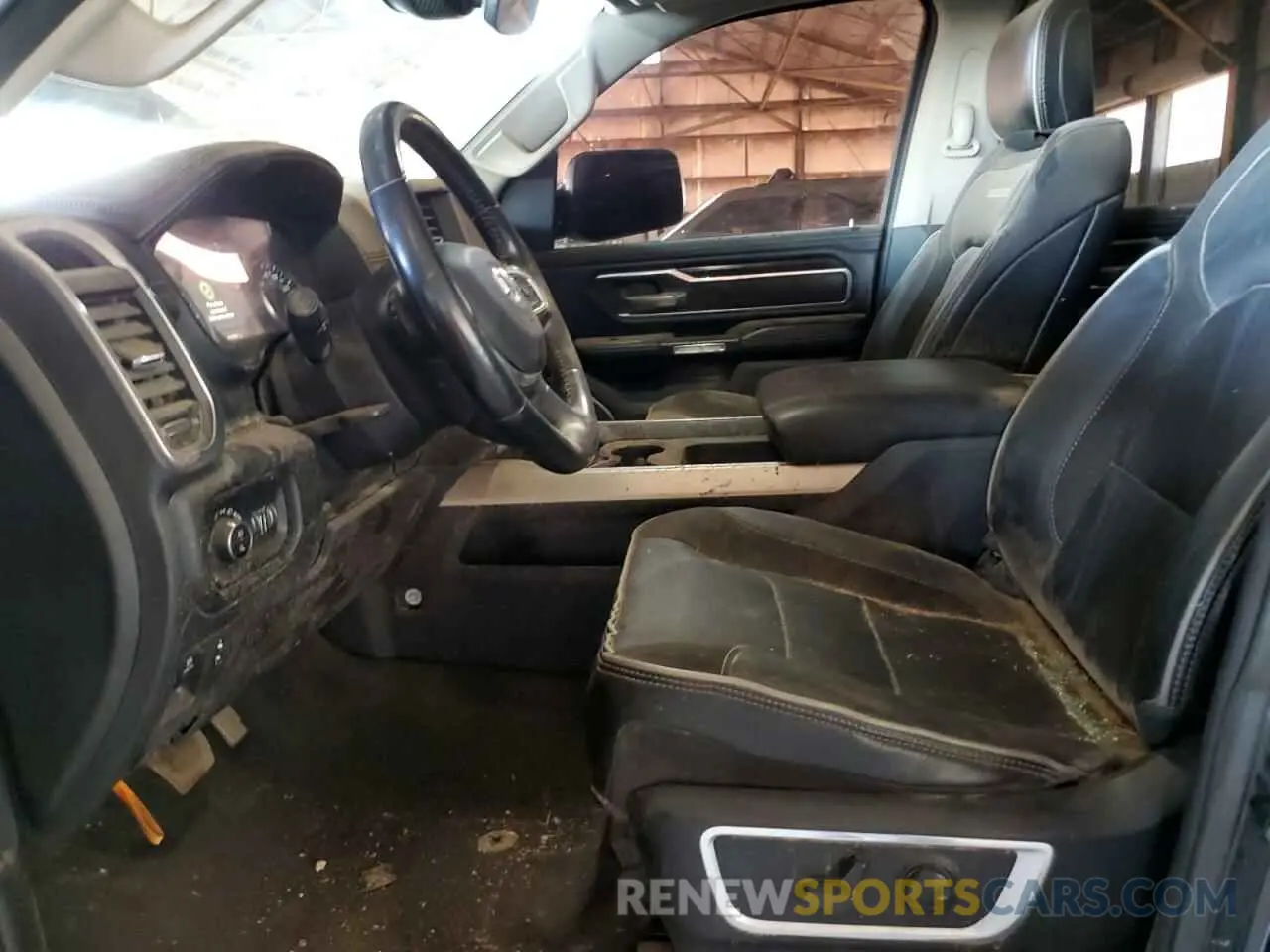 7 Photograph of a damaged car 1C6SRFJT9NN159000 RAM 1500 2022