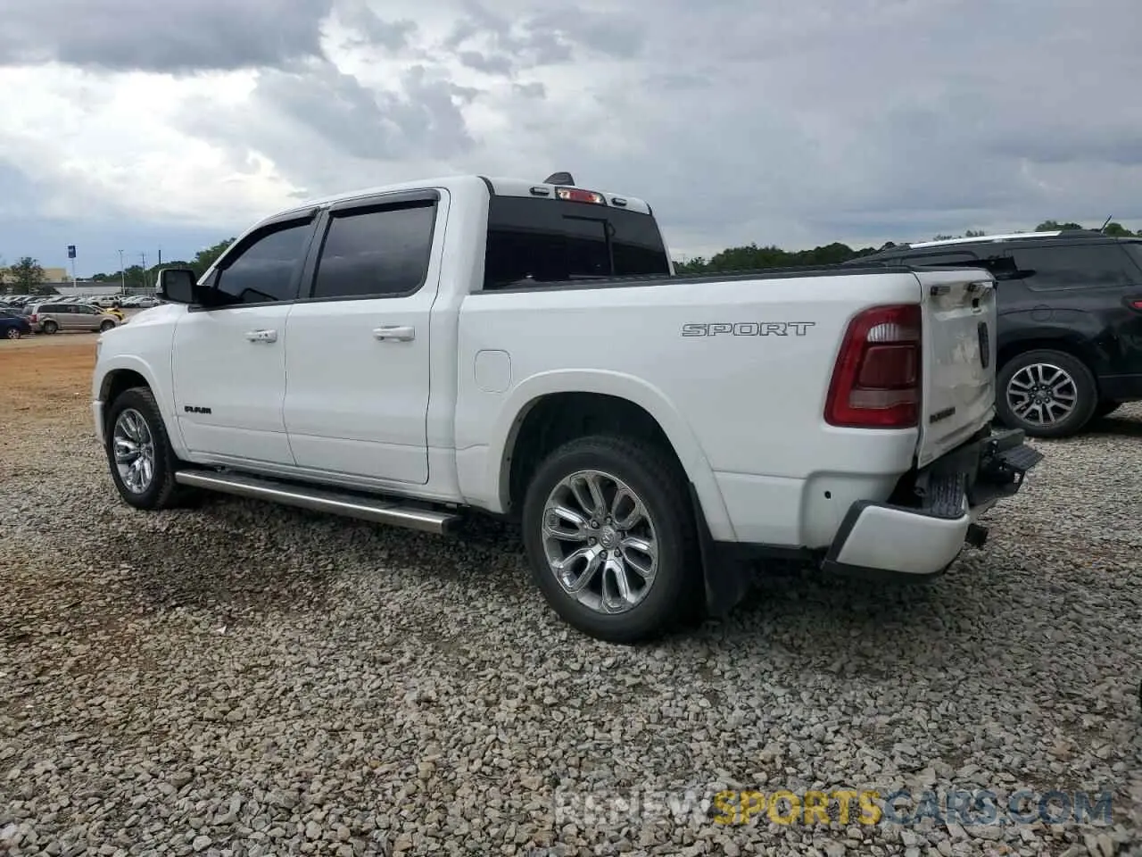 2 Photograph of a damaged car 1C6SRFJT9NN434509 RAM 1500 2022