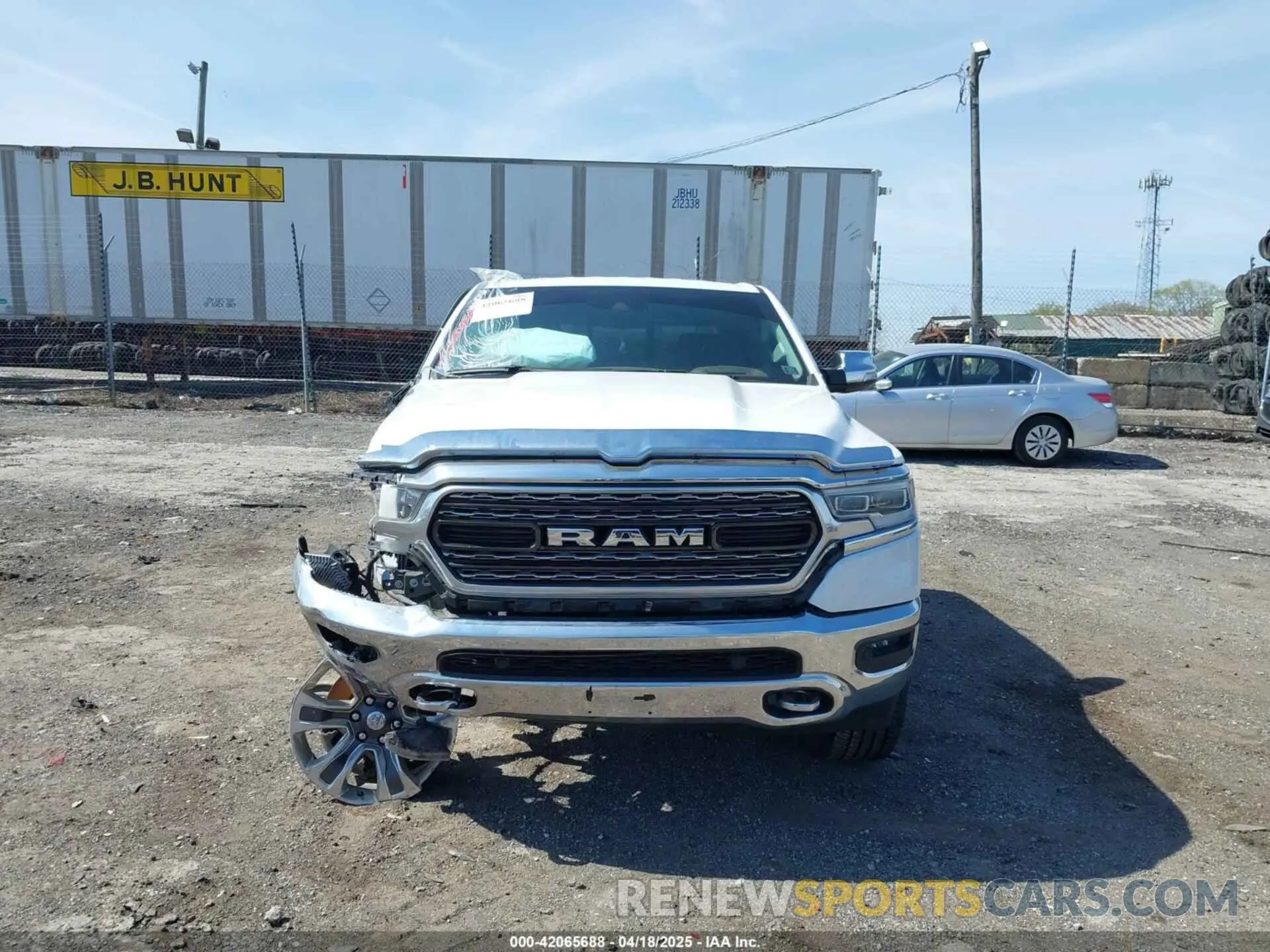 12 Photograph of a damaged car 1C6SRFKM0NN192653 RAM 1500 2022