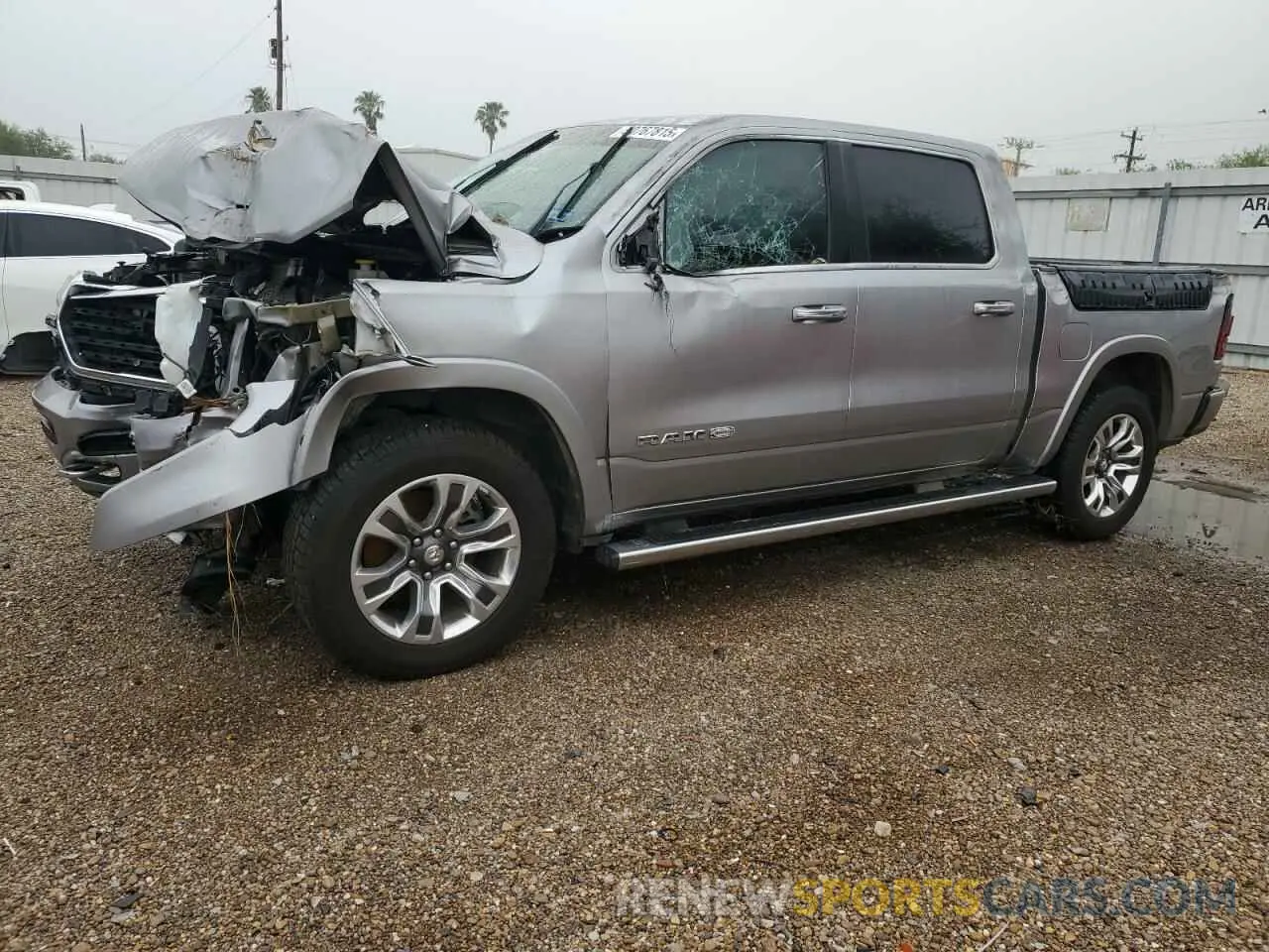 1 Photograph of a damaged car 1C6SRFKM7NN288246 RAM 1500 2022