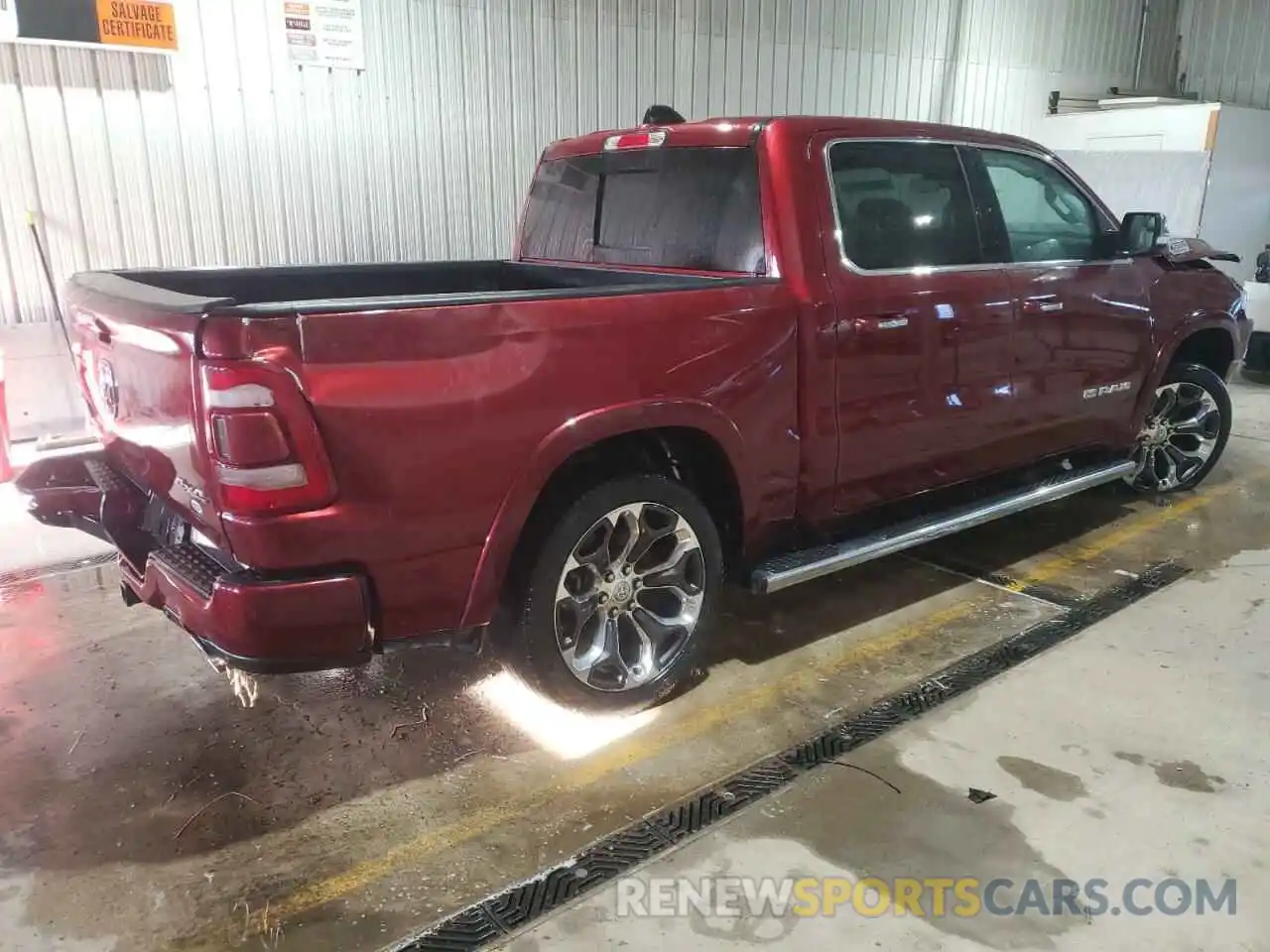 3 Photograph of a damaged car 1C6SRFKT5NN246522 RAM 1500 2022