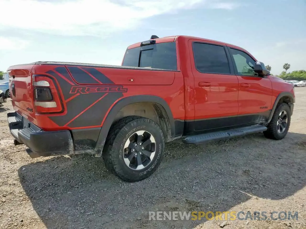 3 Photograph of a damaged car 1C6SRFLM7NN414619 RAM 1500 2022