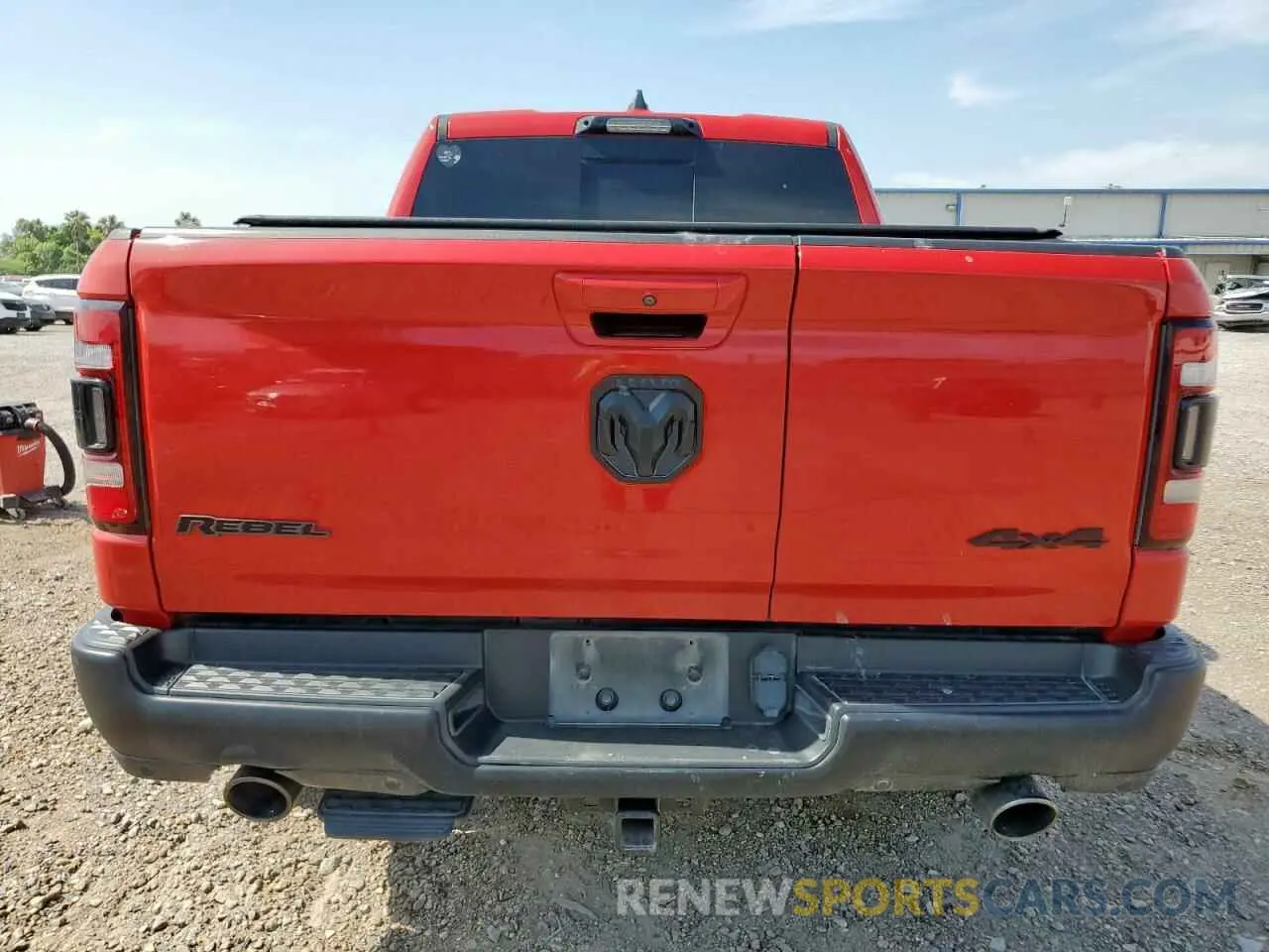 6 Photograph of a damaged car 1C6SRFLM7NN414619 RAM 1500 2022