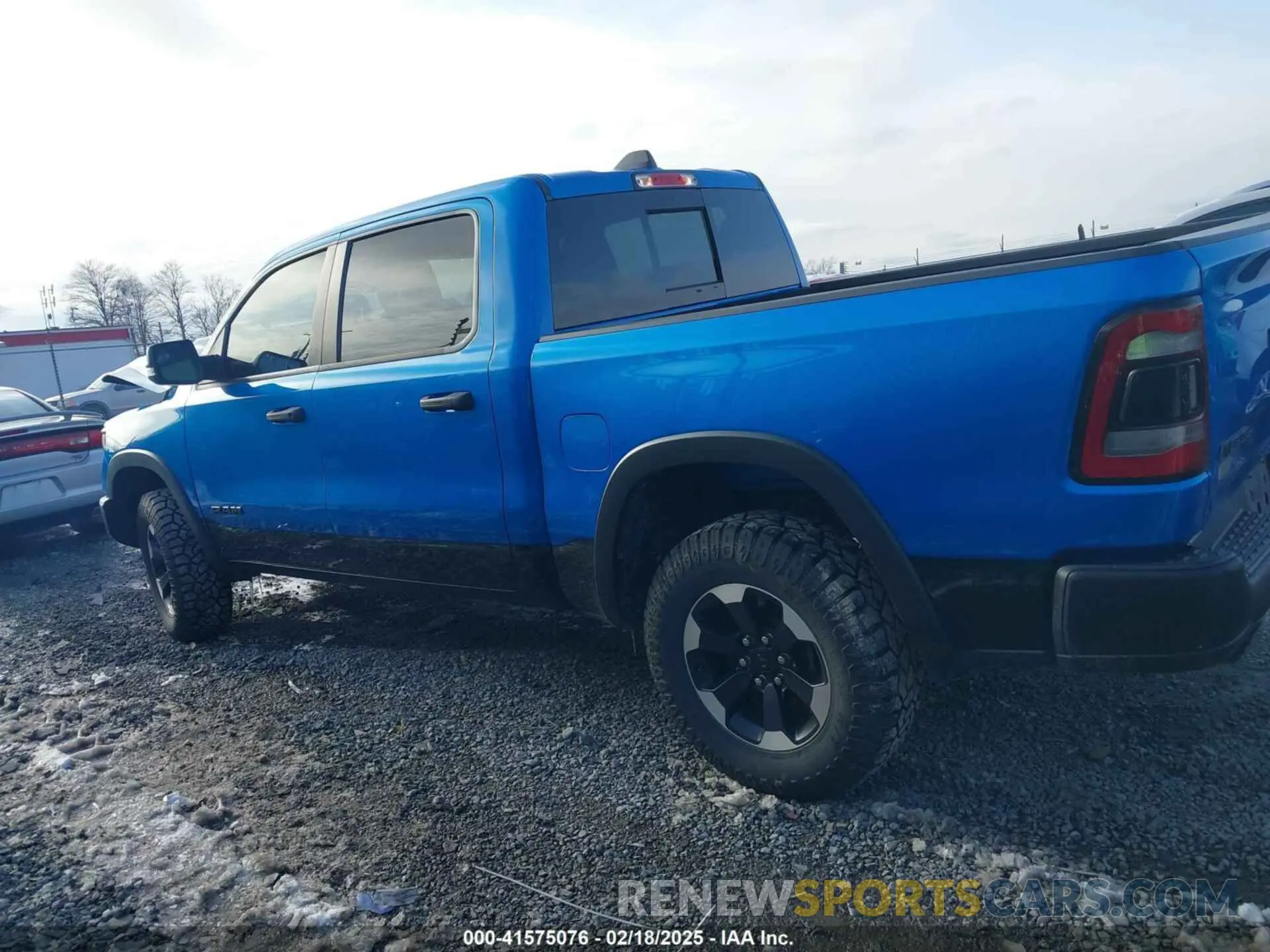 14 Photograph of a damaged car 1C6SRFLT0NN177124 RAM 1500 2022