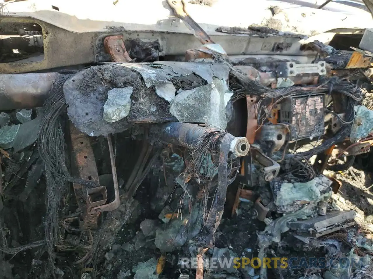 9 Photograph of a damaged car 1C6SRFLT1NN188911 RAM 1500 2022