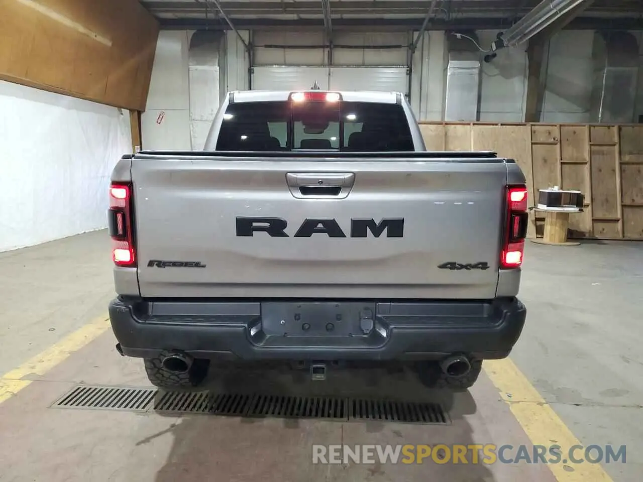 6 Photograph of a damaged car 1C6SRFLT1NN258780 RAM 1500 2022