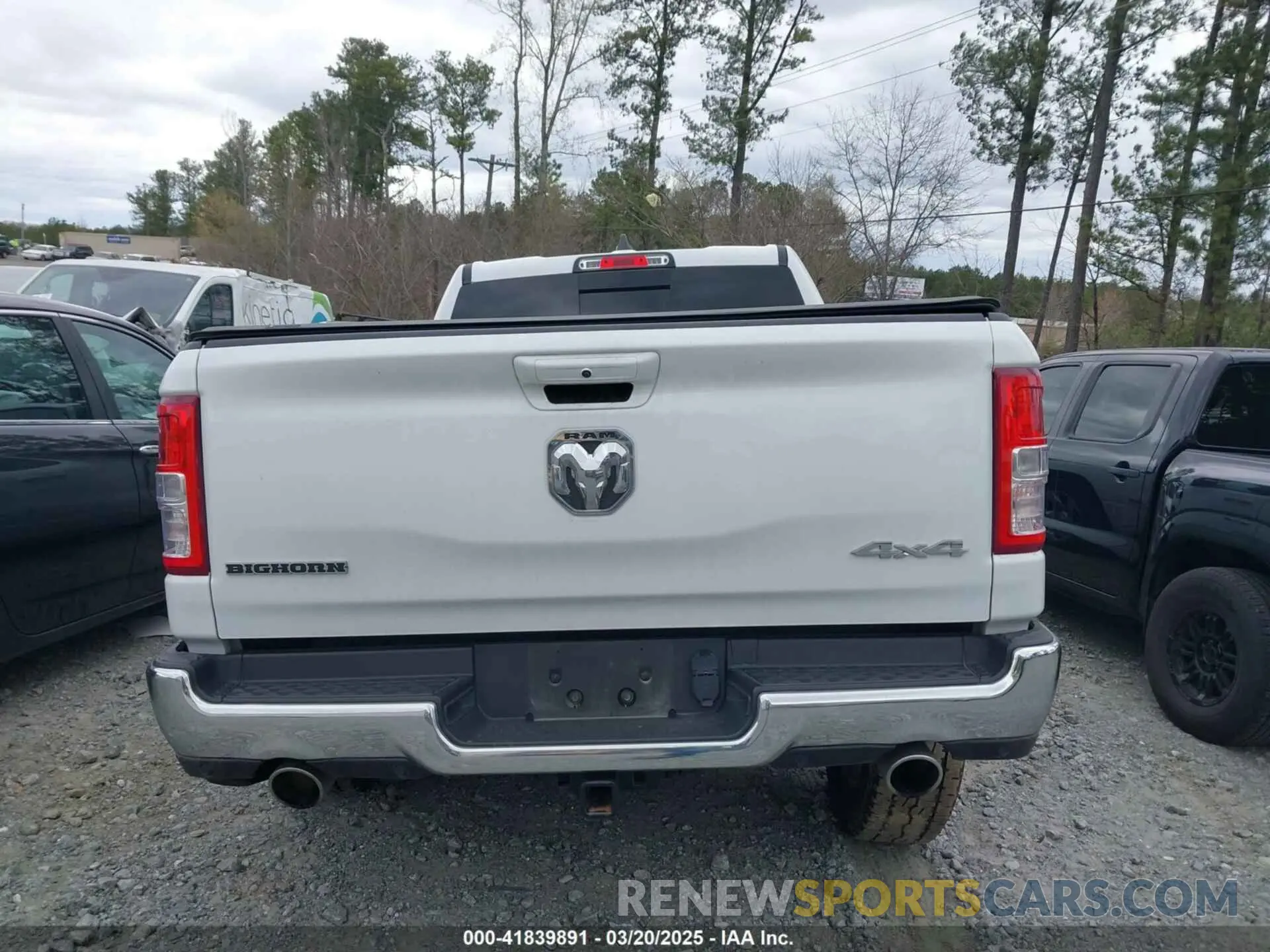 15 Photograph of a damaged car 1C6SRFMT3NN400075 RAM 1500 2022