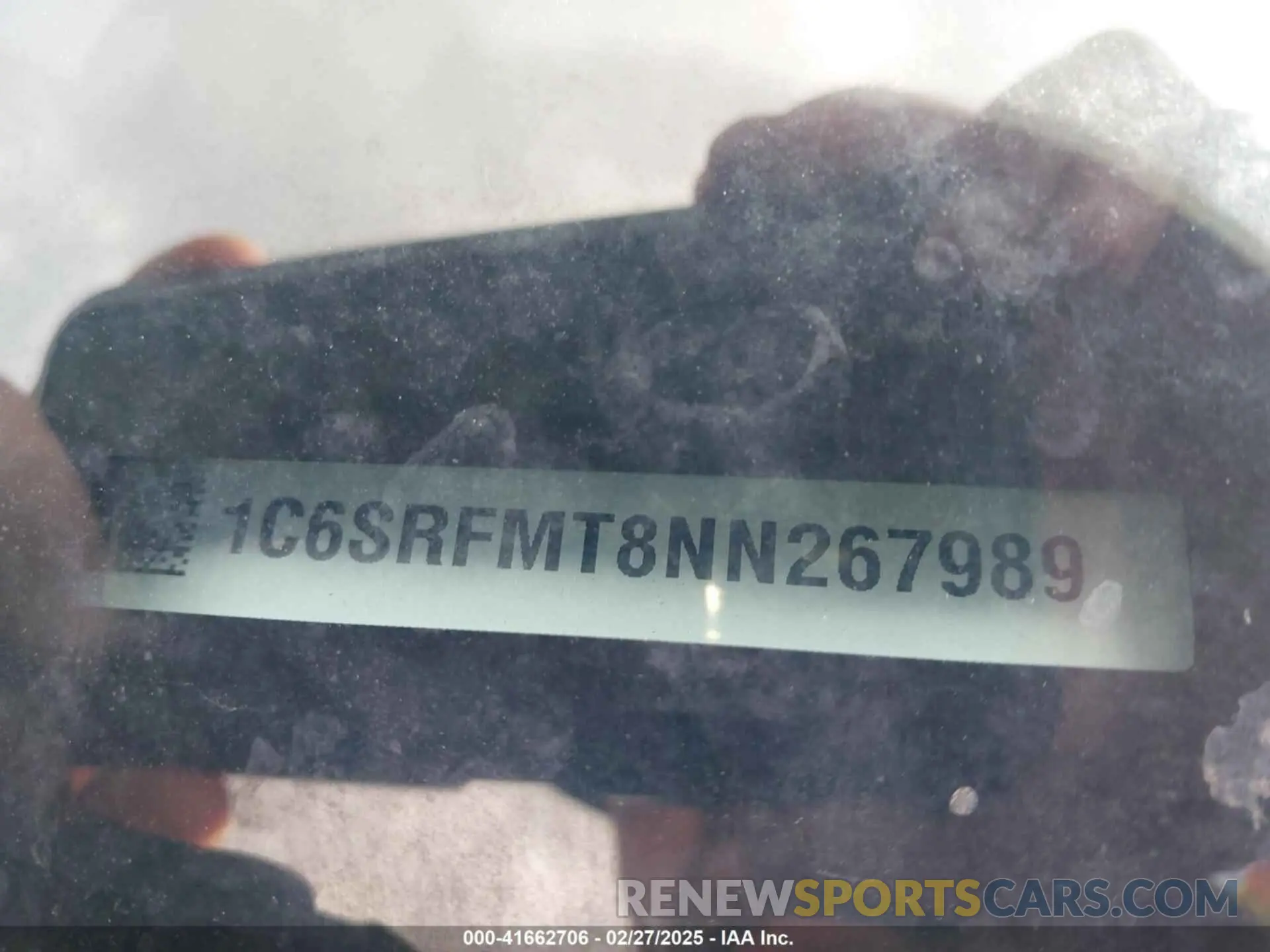 9 Photograph of a damaged car 1C6SRFMT8NN267989 RAM 1500 2022