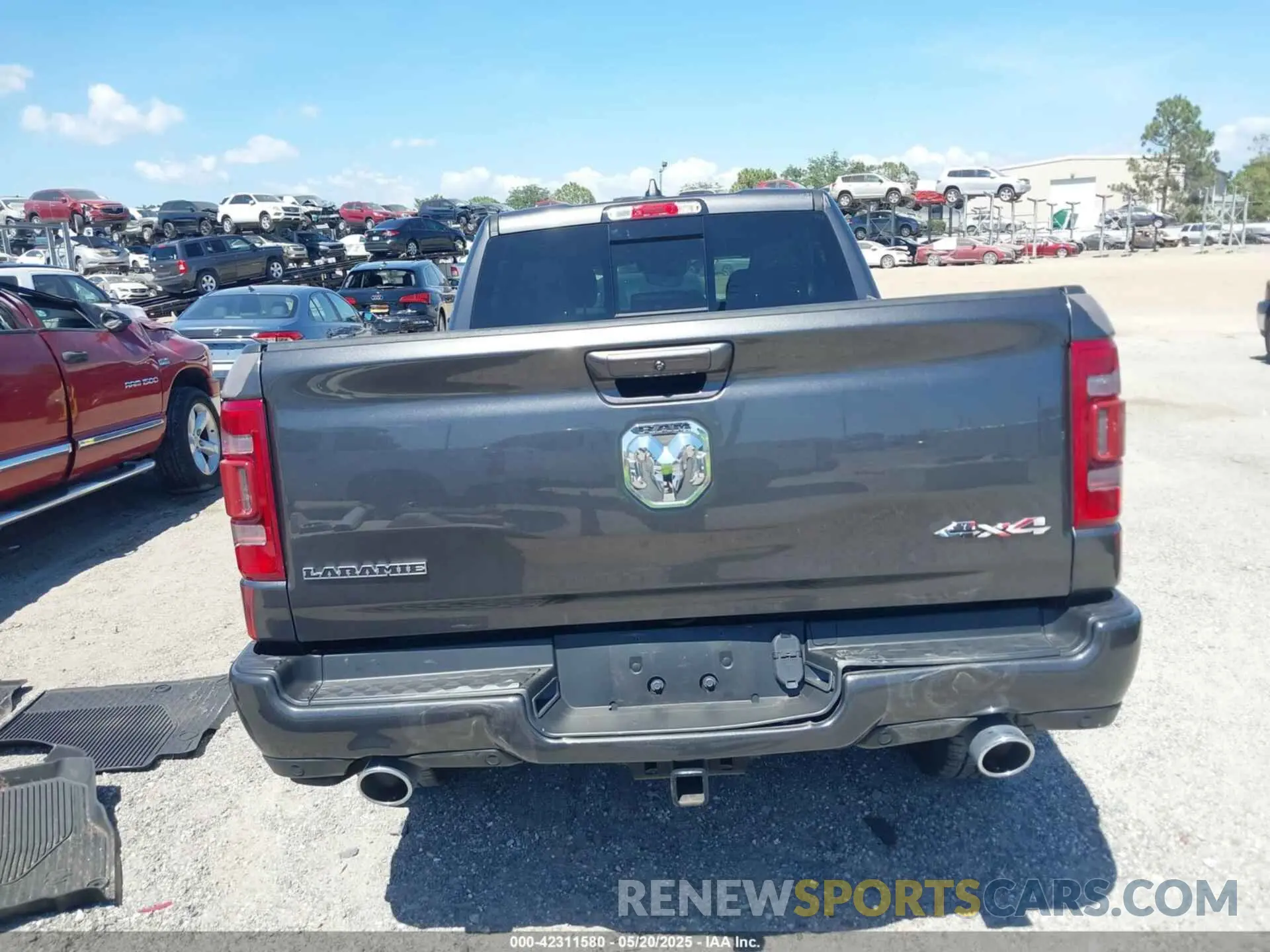 15 Photograph of a damaged car 1C6SRFRM6NN217271 RAM 1500 2022