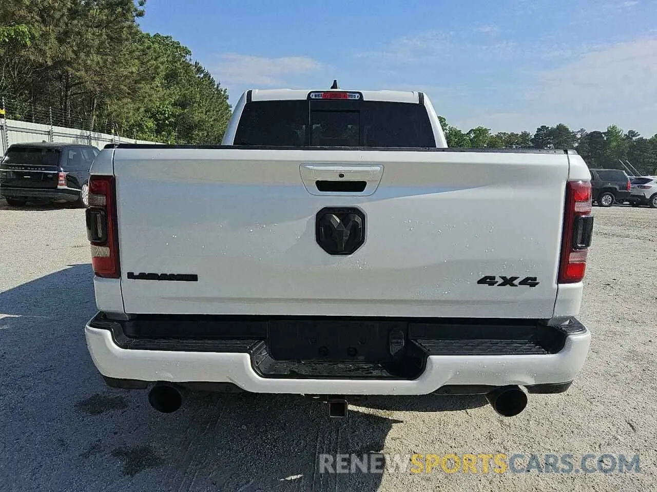 6 Photograph of a damaged car 1C6SRFRT6NN167351 RAM 1500 2022