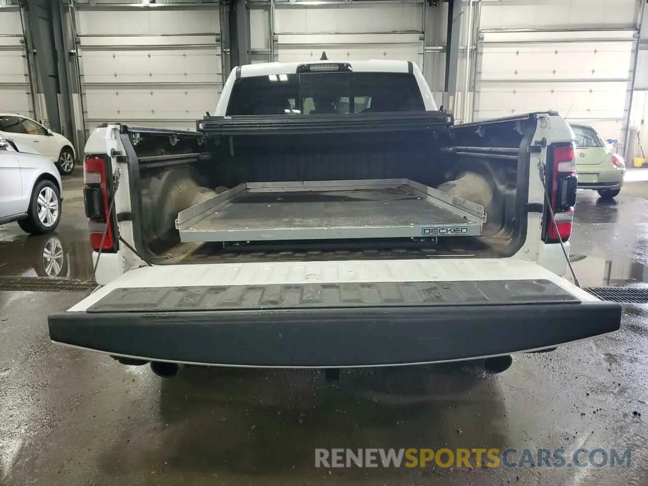 6 Photograph of a damaged car 1C6SRFRT9NN387423 RAM 1500 2022