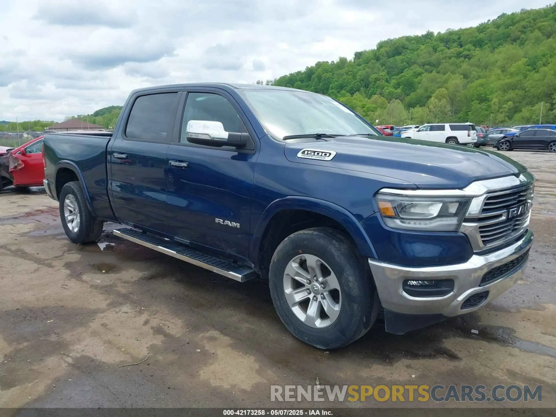 1 Photograph of a damaged car 1C6SRFRTXNN223050 RAM 1500 2022