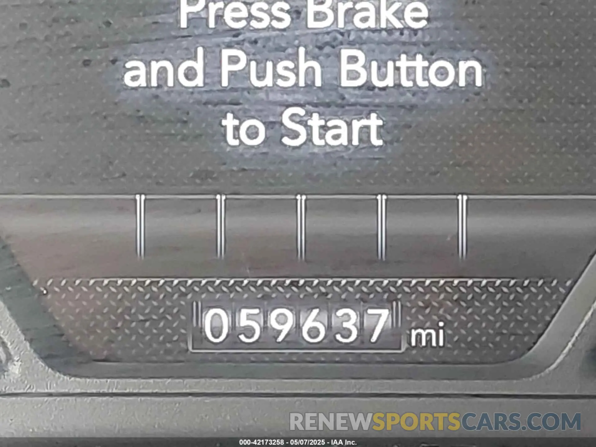 16 Photograph of a damaged car 1C6SRFRTXNN223050 RAM 1500 2022