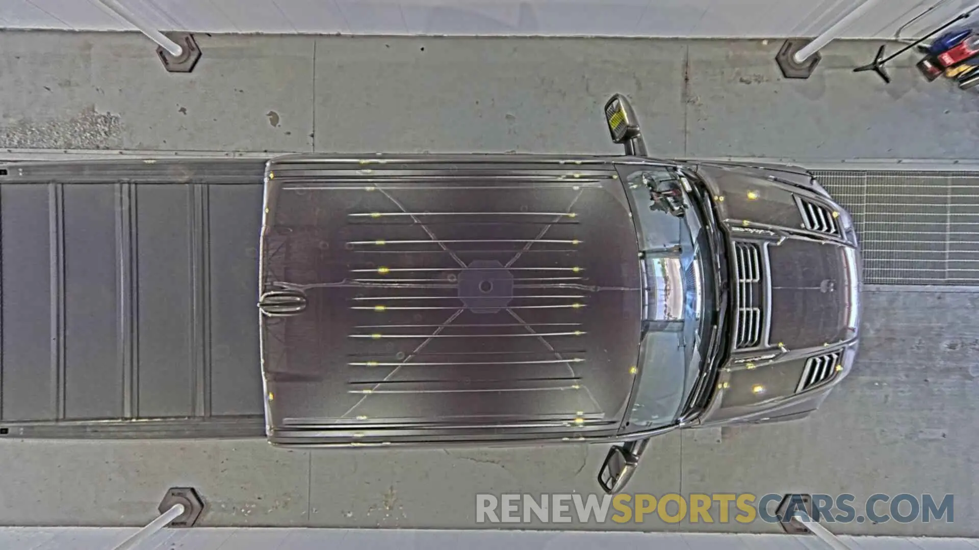 1 Photograph of a damaged car 1C6SRFRTXNN429307 RAM 1500 2022