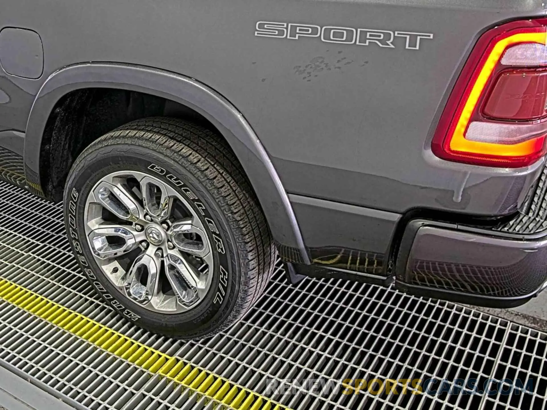 14 Photograph of a damaged car 1C6SRFRTXNN429307 RAM 1500 2022