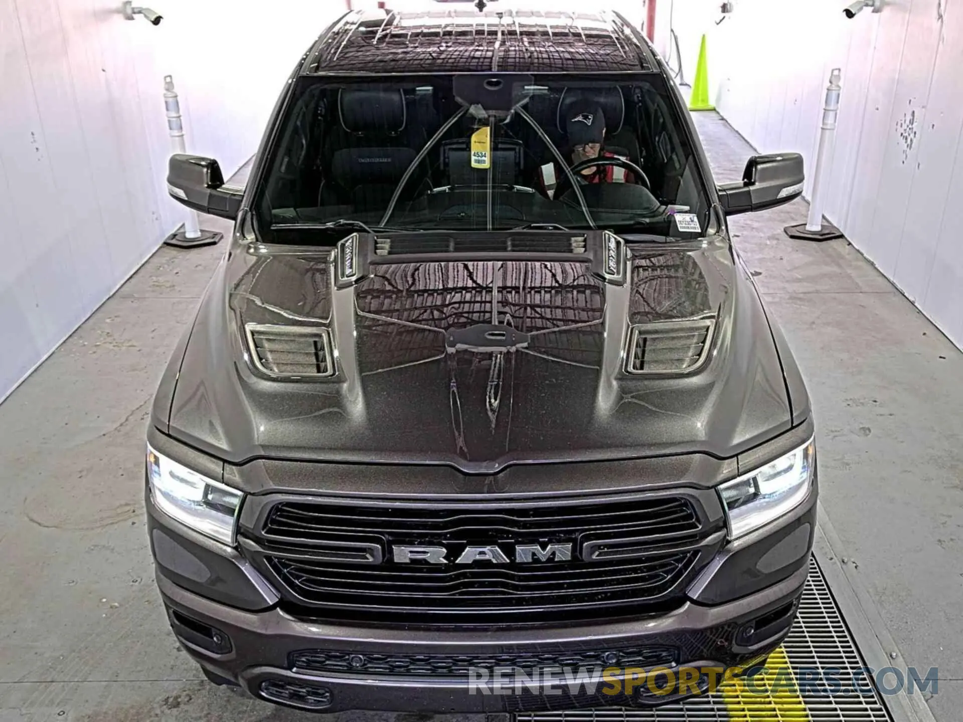 16 Photograph of a damaged car 1C6SRFRTXNN429307 RAM 1500 2022