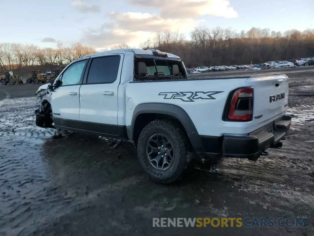 2 Photograph of a damaged car 1C6SRFU90NN388911 RAM 1500 2022