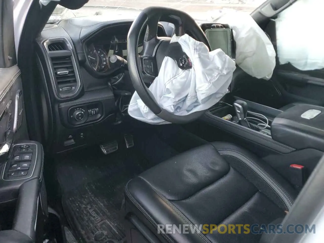 8 Photograph of a damaged car 1C6SRFU90NN388911 RAM 1500 2022